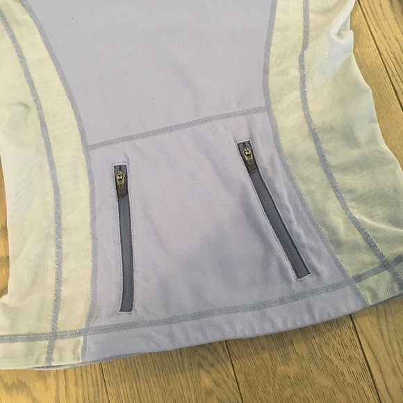 Lululemon Catch Me Air Jacket (rare) - Picture 7 of 9